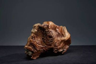 佳品欣赏 天然极品榴花崖柏的魅力