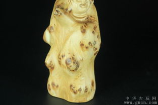 精工太行崖柏木雕摆件 陈化崖柏的艺术魅力与根雕佛工艺品赏析